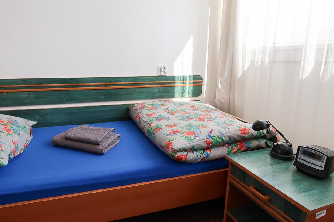 Ostello Dom Studencki Raj Breslavia Esterno foto